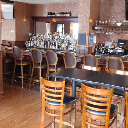 The Gould Hotel Сенека Фолс Екстериор снимка